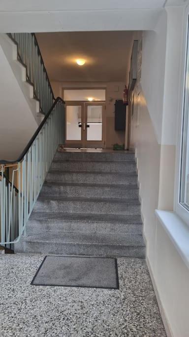 Ferienwohnung Grossraeumig Und Zentral Inklusive Parkplatz Graz Exterior foto