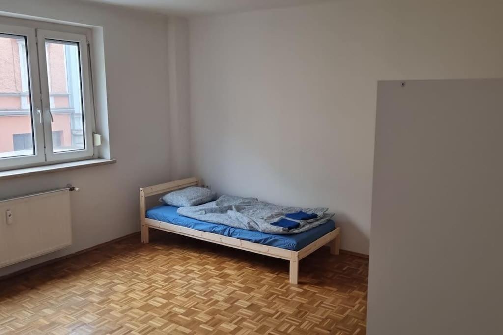 Ferienwohnung Grossraeumig Und Zentral Inklusive Parkplatz Graz Exterior foto